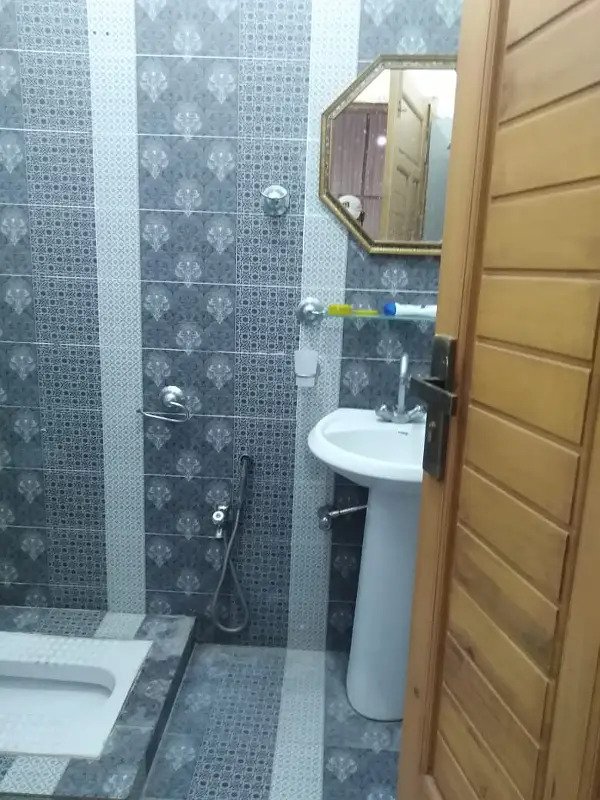 BRAND NEW SINGLE STORY HOUSE FOR RENT LOCATION KHAYABAN TANVEER