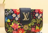 Stylish LV Printed Crossbody Box For Girls*😻
