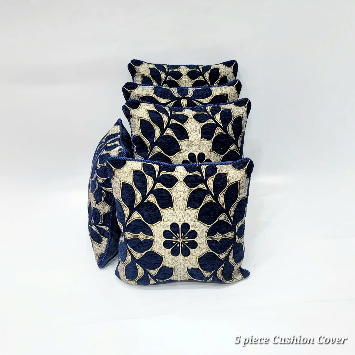 5 Pcs Velvet Jaquard Cushion*