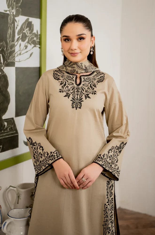 Rpeat alert agha noor Hit code Available on Dhanak with Emb Dhanak emb shawl* *3 Pcs Suit*