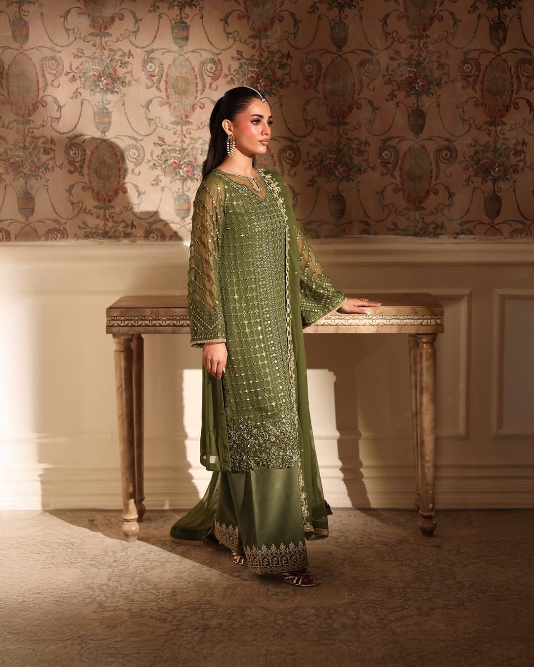 Presenting Kanwal Malik Chiffon Embroidered Unstitched Collection