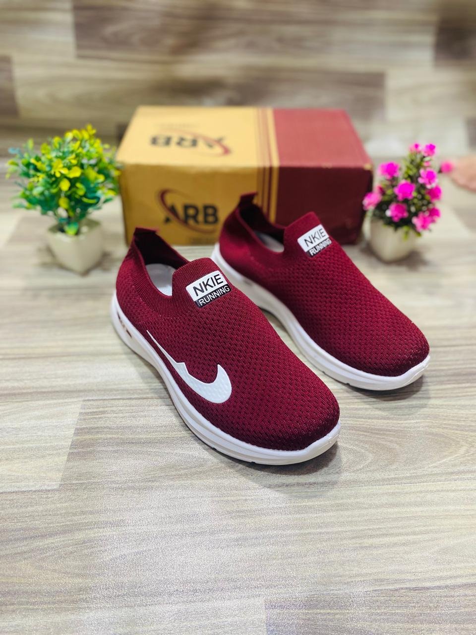 Women Size 👇🏻 Blue & Marrown size 6