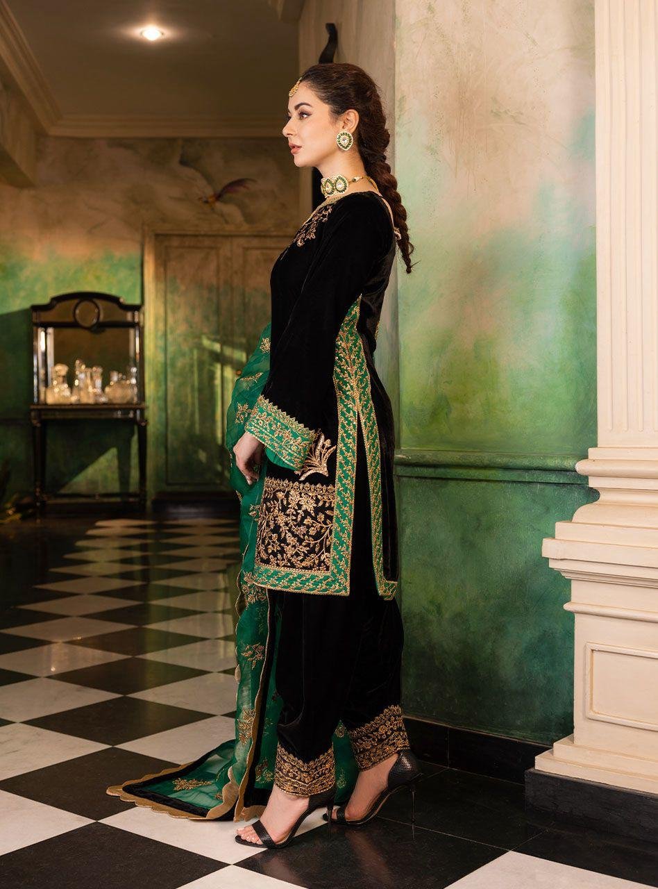 zanaib chottani velvet COLLECTION