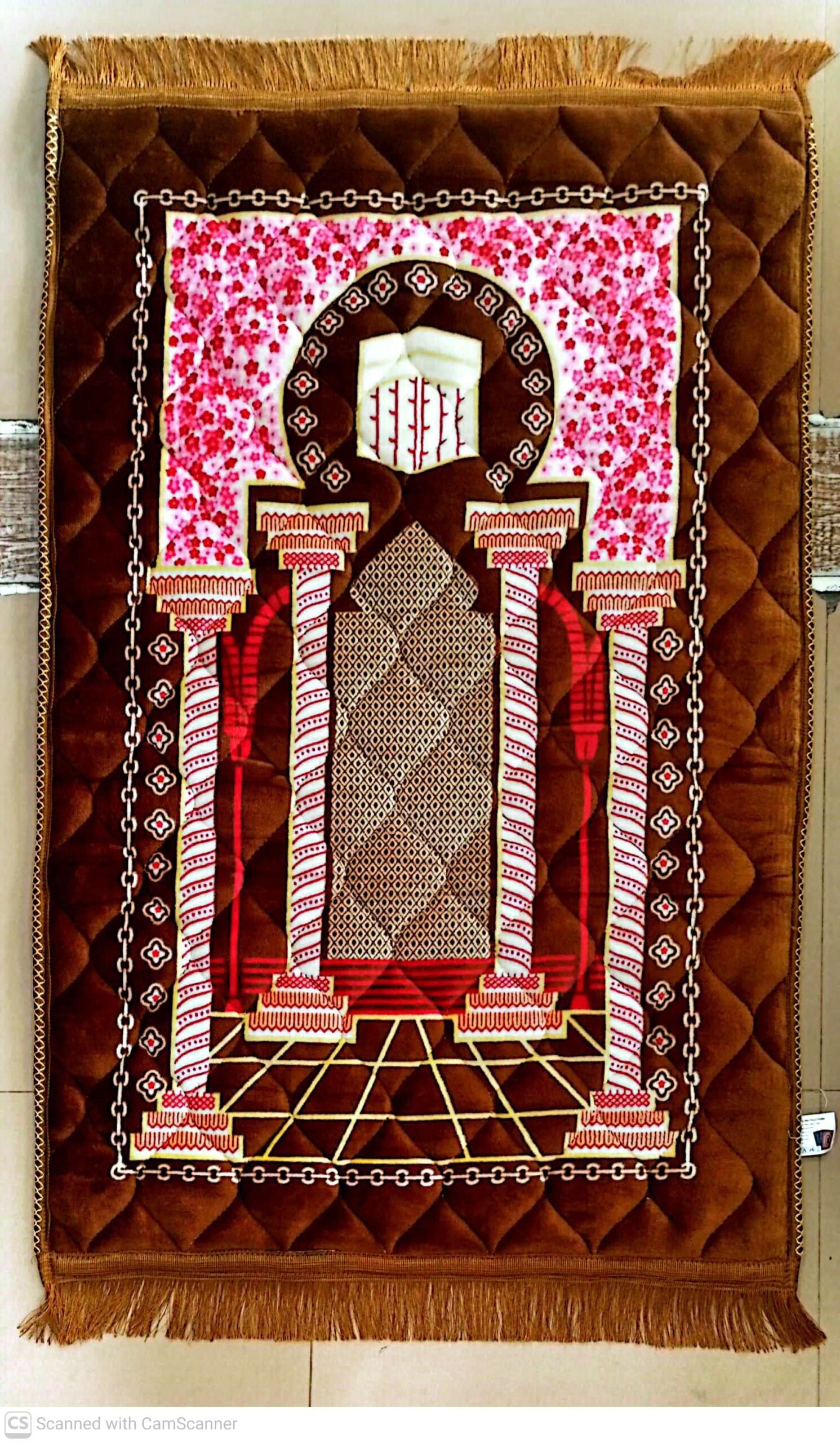 Soft, thick, and durable velvet for a comfortable prayer experience