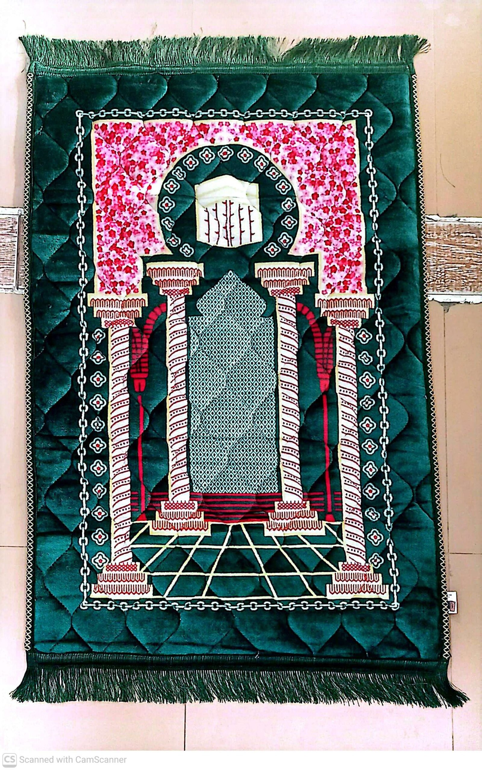 Soft, thick, and durable velvet for a comfortable prayer experience