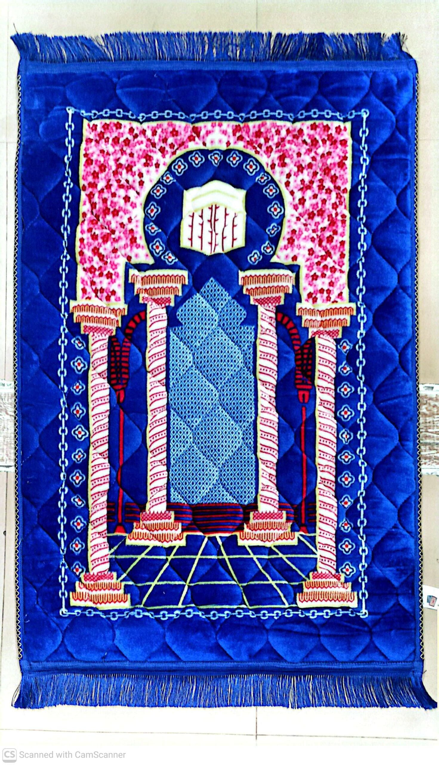 Soft, thick, and durable velvet for a comfortable prayer experience