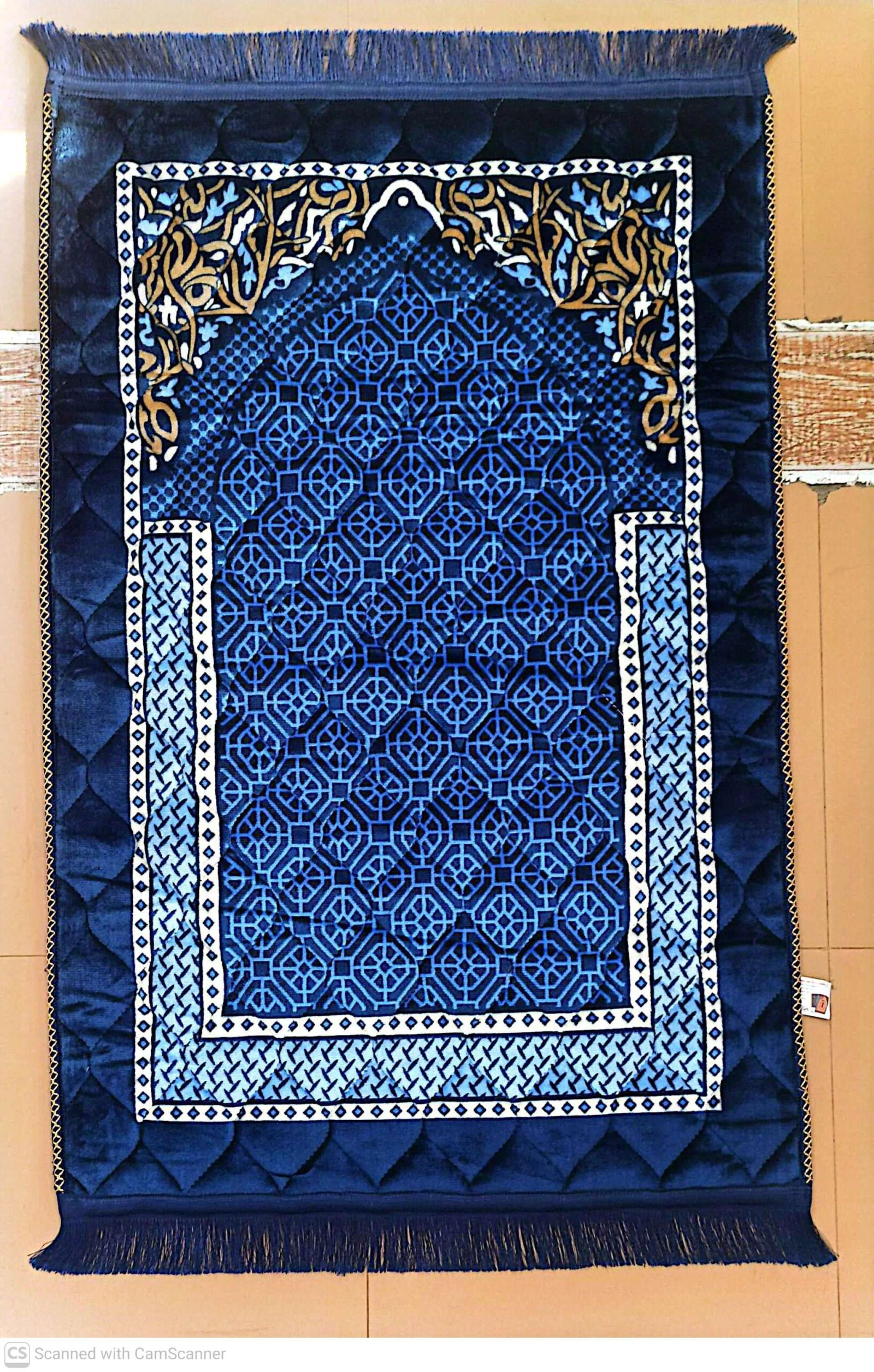 Soft, thick, and durable velvet for a comfortable prayer experience