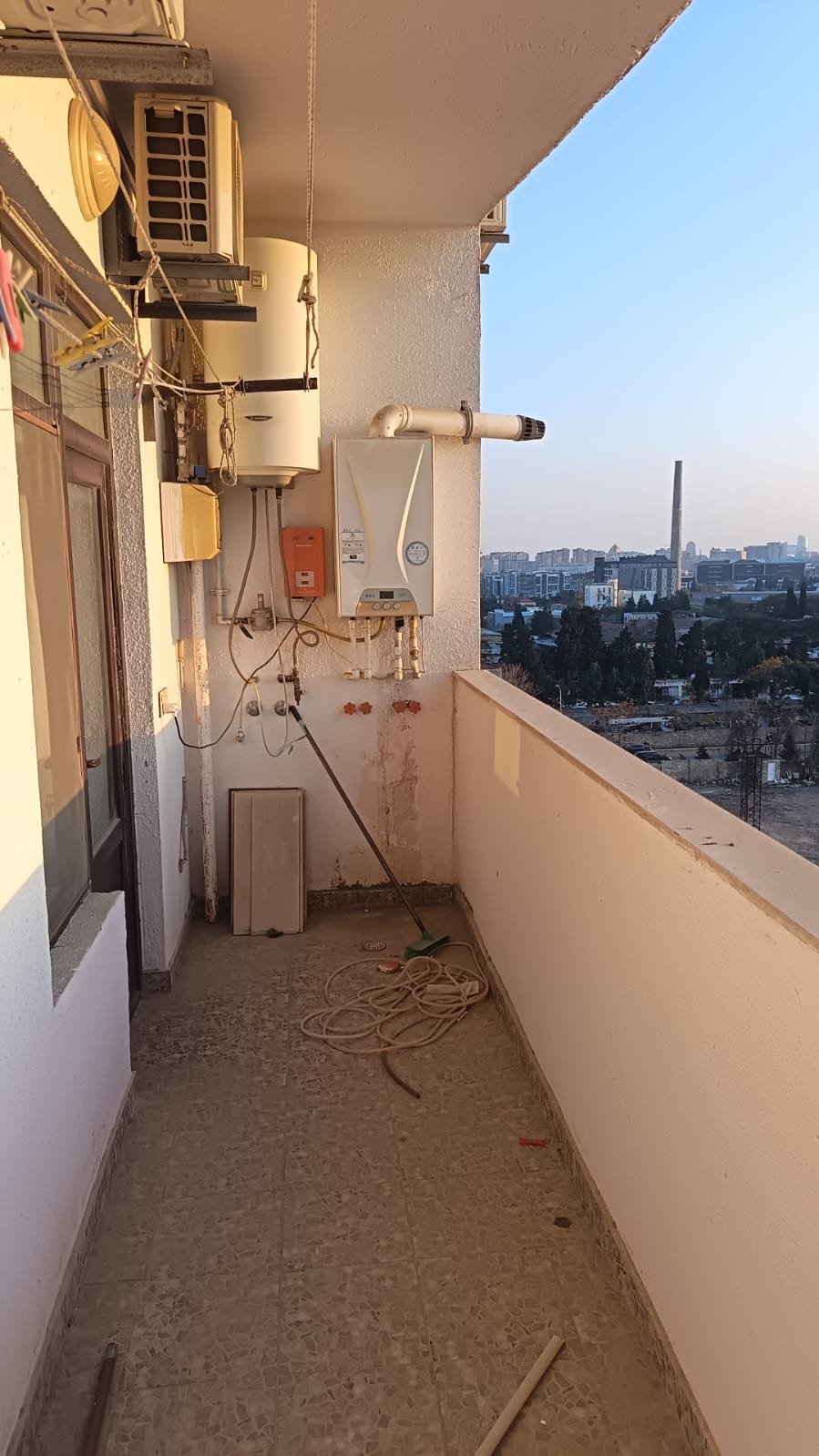 HOUSE URGENT FOR SALE IN BAKU