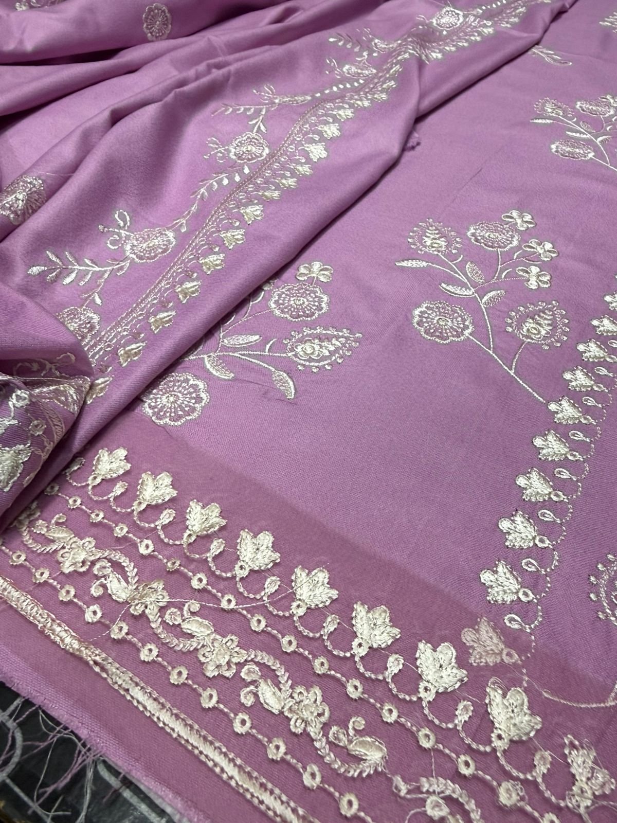 Bareeze 3pcs”_* _WiNTER’s COLLECTION DHANAK 2025_