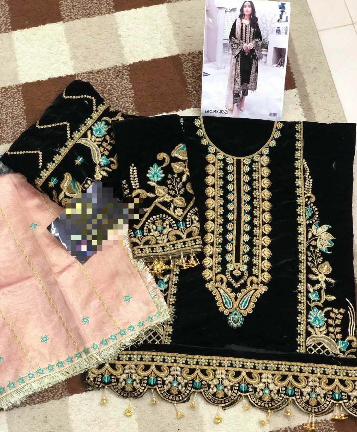 Emaan Adeel☆* ☆Velvet With Mysori Embroidered Dupatta☆
