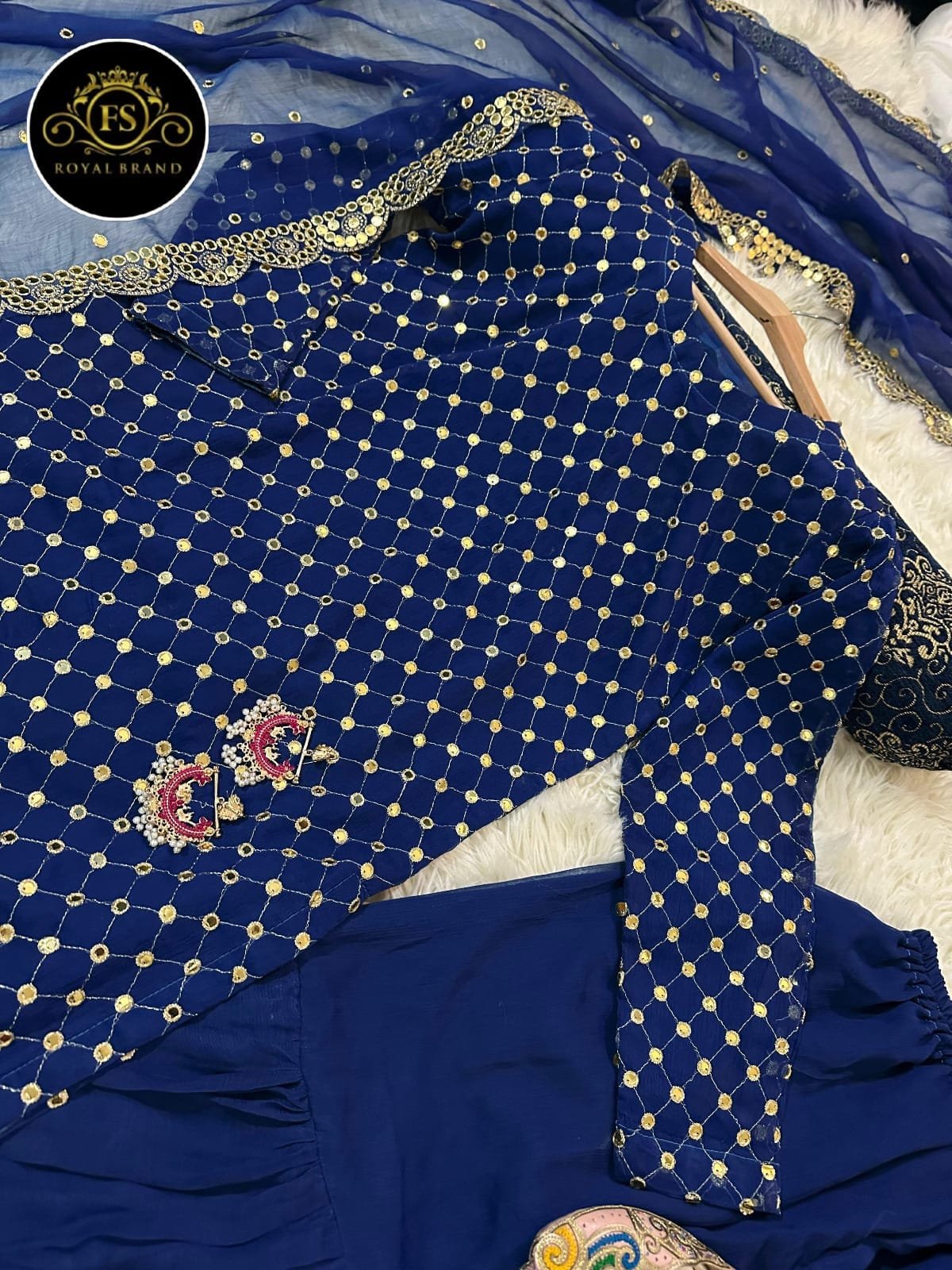 `WEDDING ARRIVAL`* 😍 *FS ROYAL BRAND*