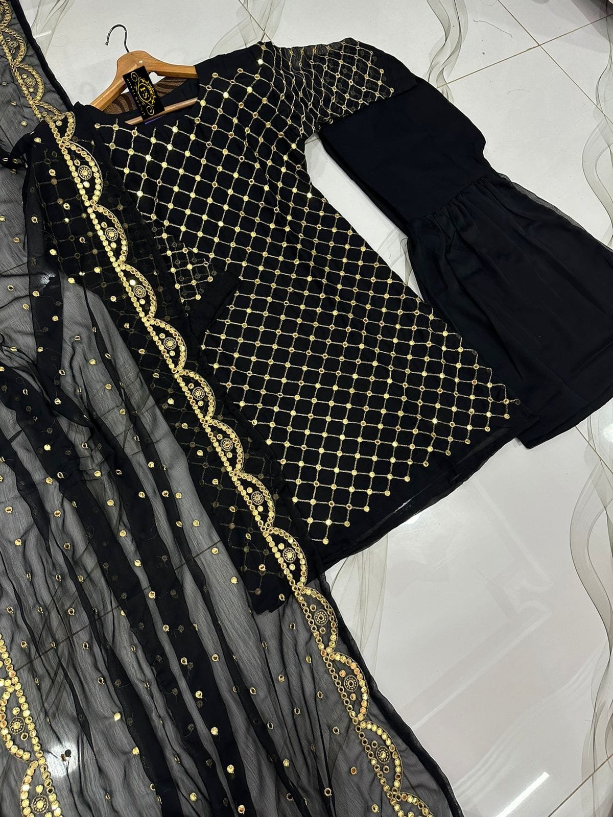 `WEDDING ARRIVAL`* 😍 *FS ROYAL BRAND*