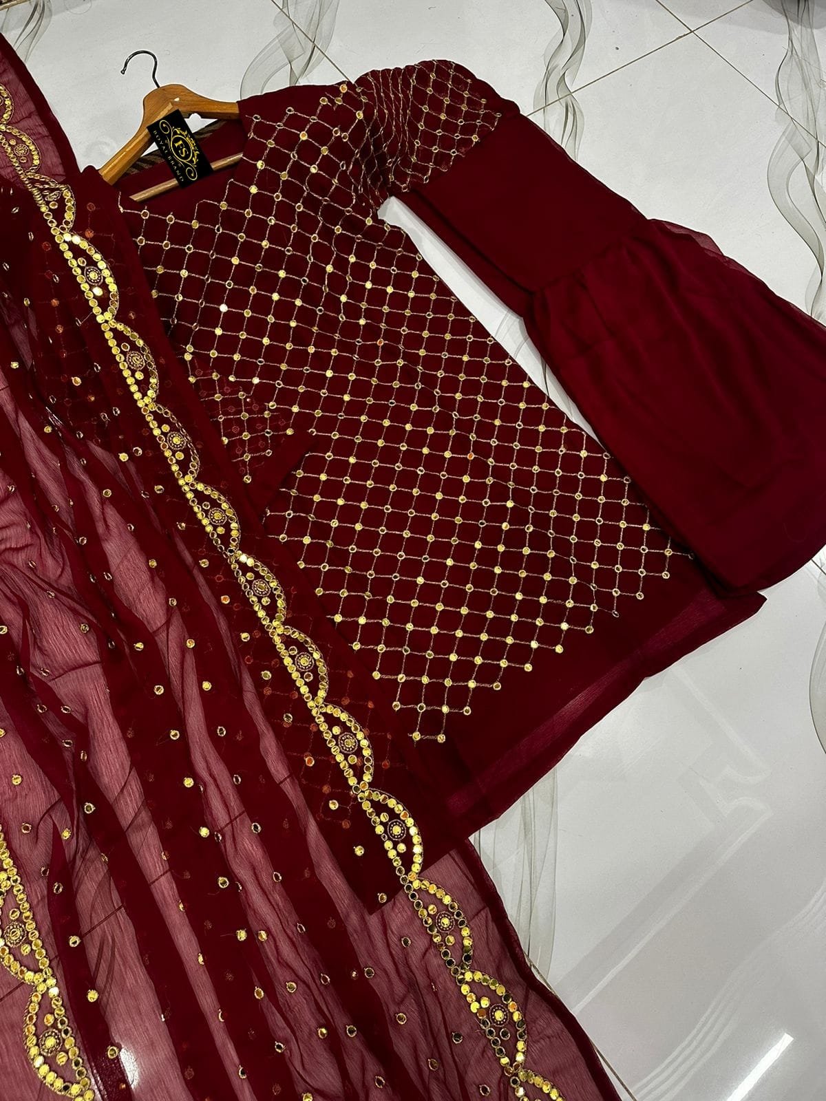 `WEDDING ARRIVAL`* 😍 *FS ROYAL BRAND*