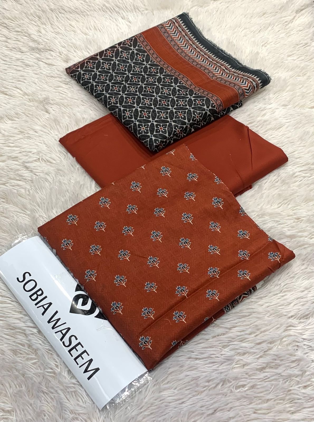 FABRIC LAWN* * PRINTED LAWN SHIRT * DYED TROUSER * PRINTED LAWN DUPATTA