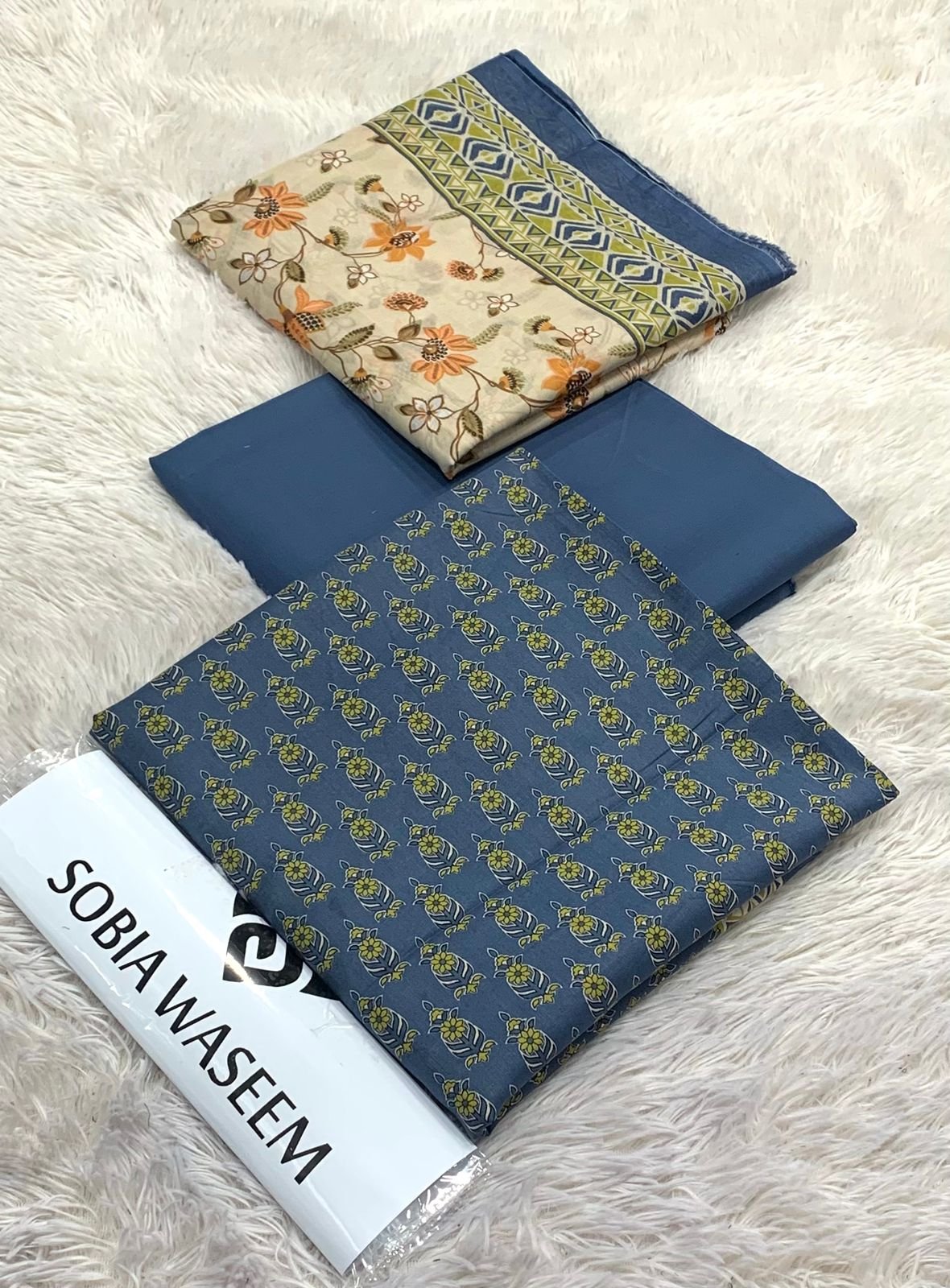 FABRIC LAWN* * PRINTED LAWN SHIRT * DYED TROUSER * PRINTED LAWN DUPATTA