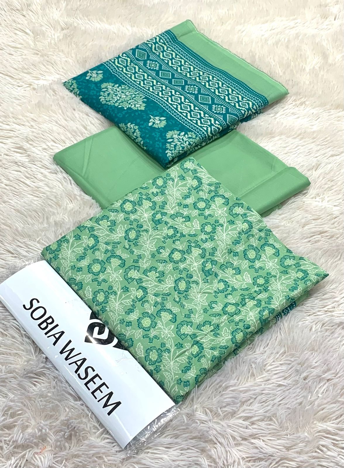 FABRIC LAWN* * PRINTED LAWN SHIRT * DYED TROUSER * PRINTED LAWN DUPATTA