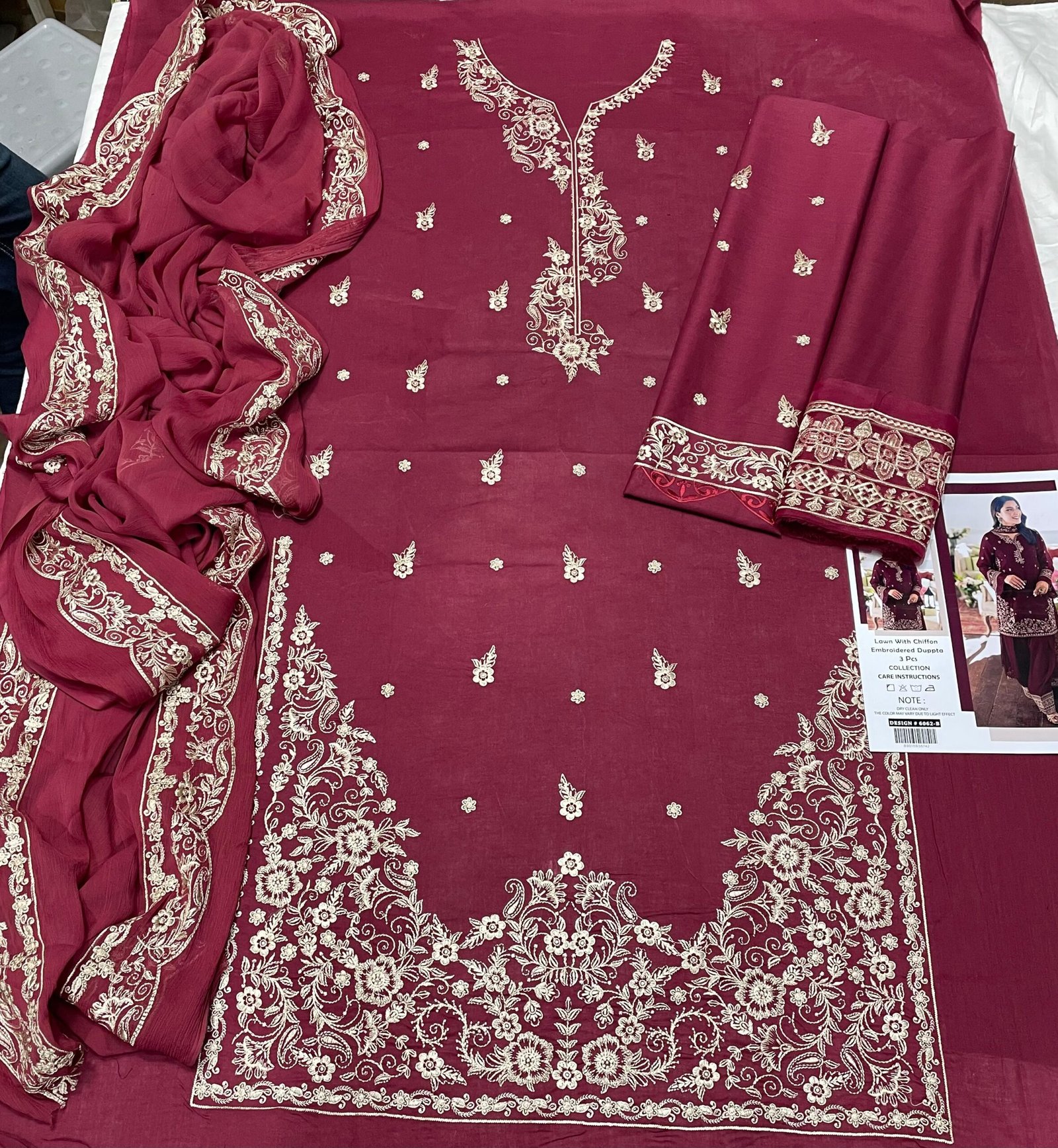 _SUMMER ’s COLLECTION LAWN 2026_