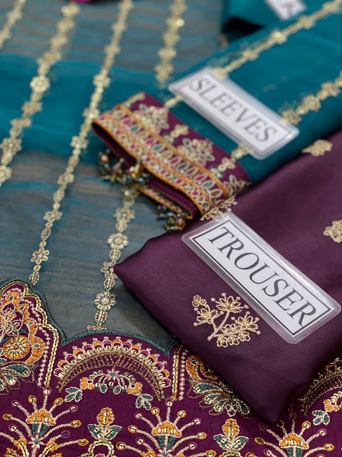 BRAND….BAROQUE* *CHANTALEE* Unstitch Replica