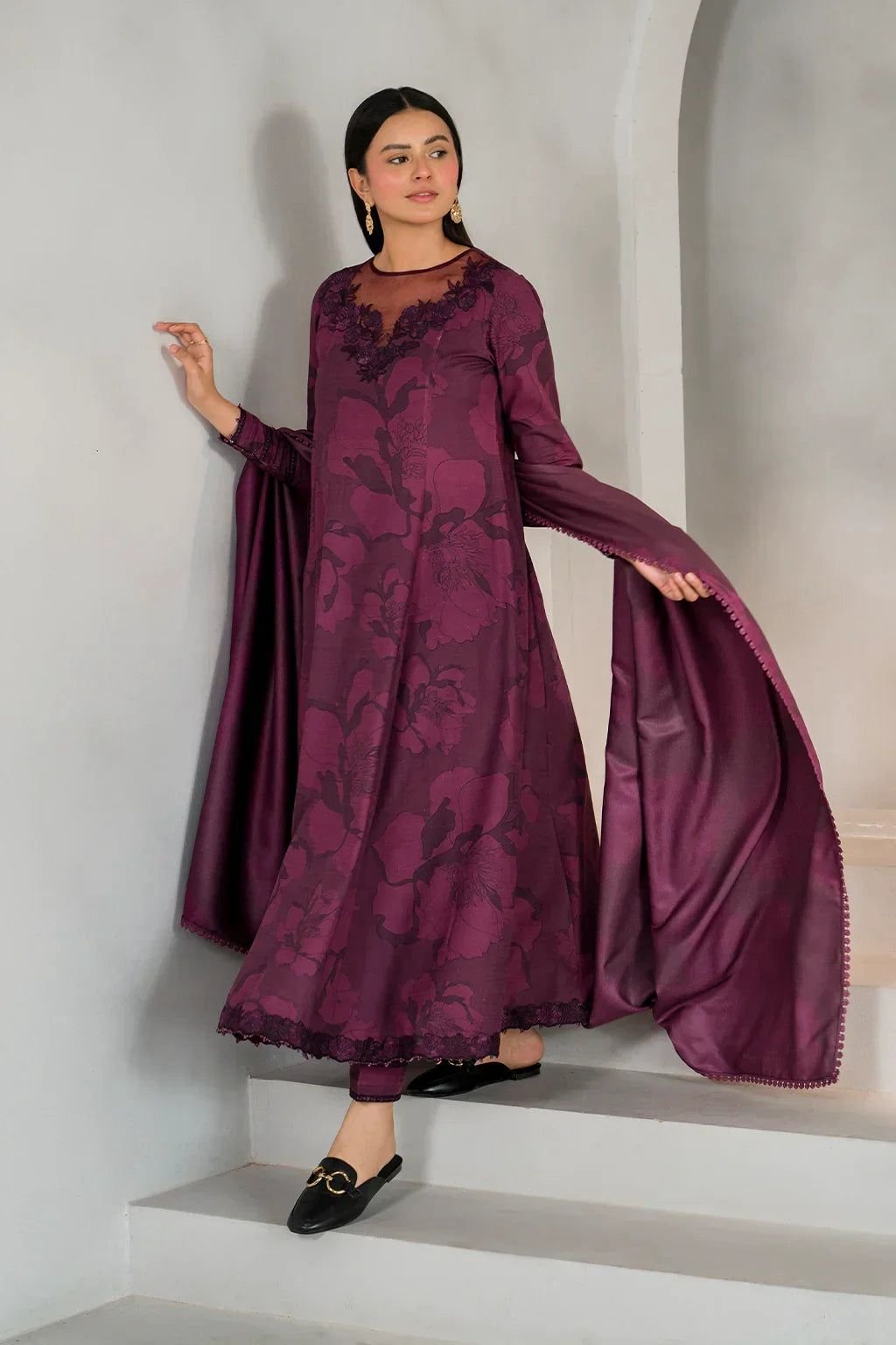 BRAND…IZNIK Unstitch Replica