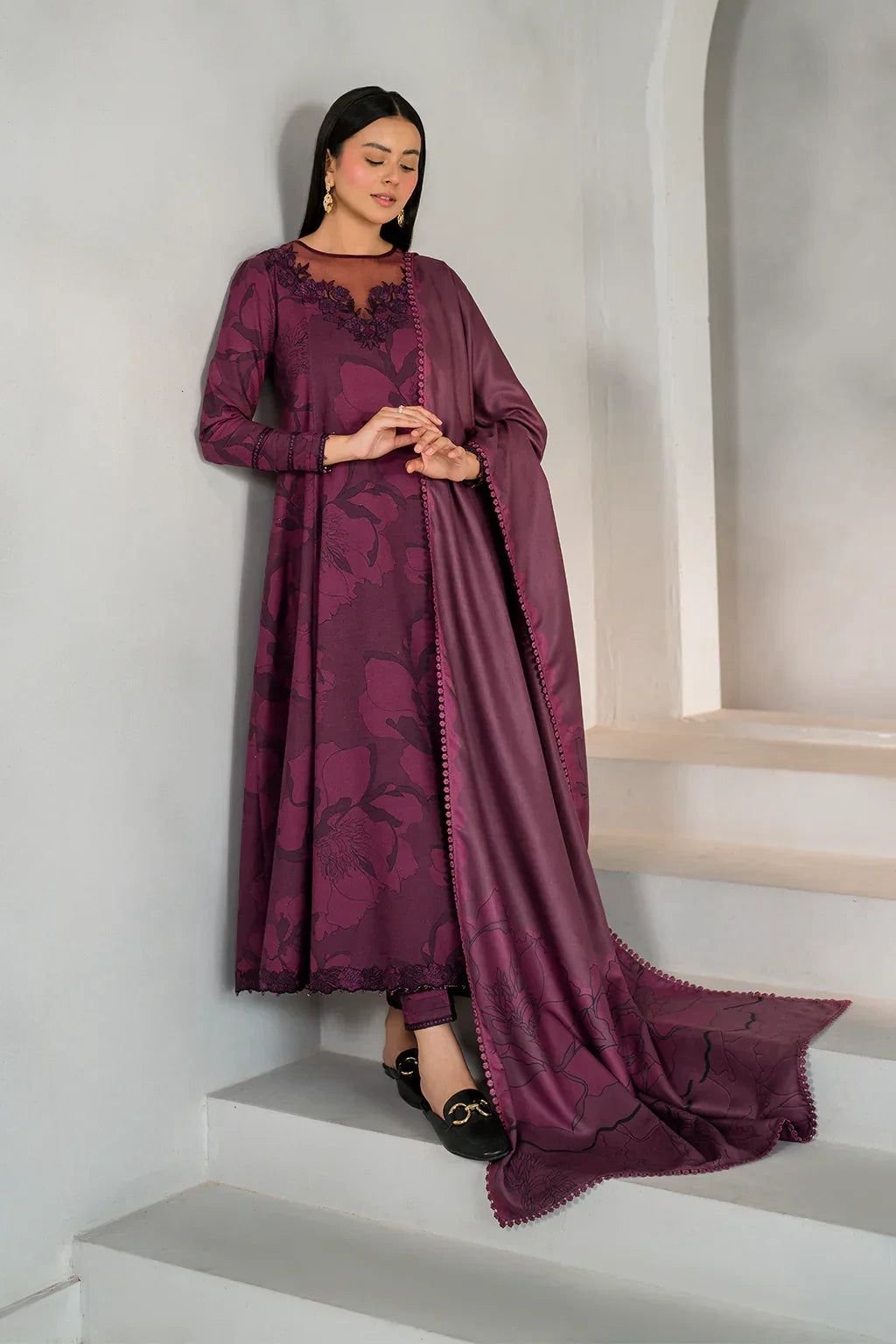 BRAND…IZNIK Unstitch Replica