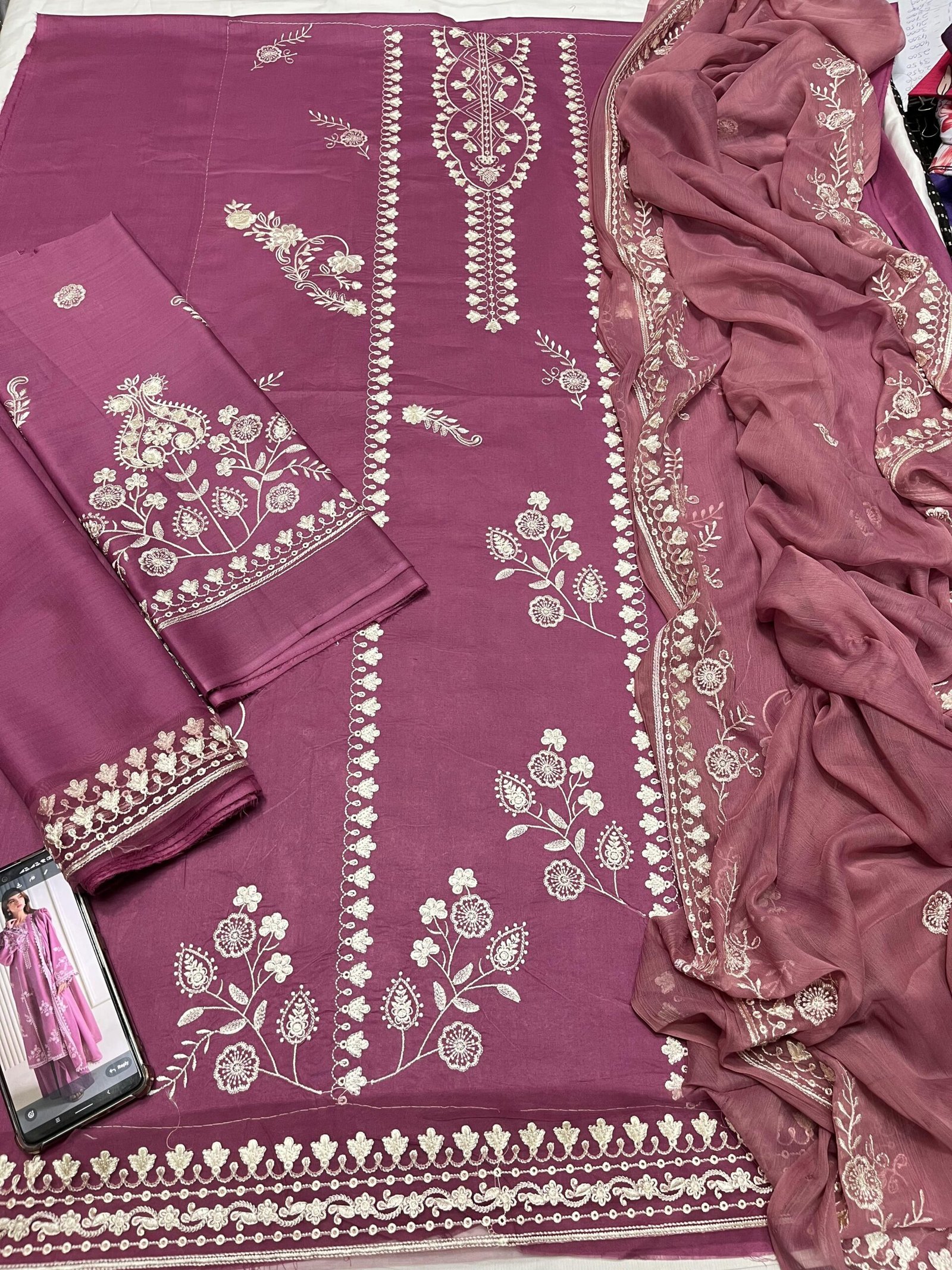 _SUMMER ’s COLLECTION LAWN 2026_