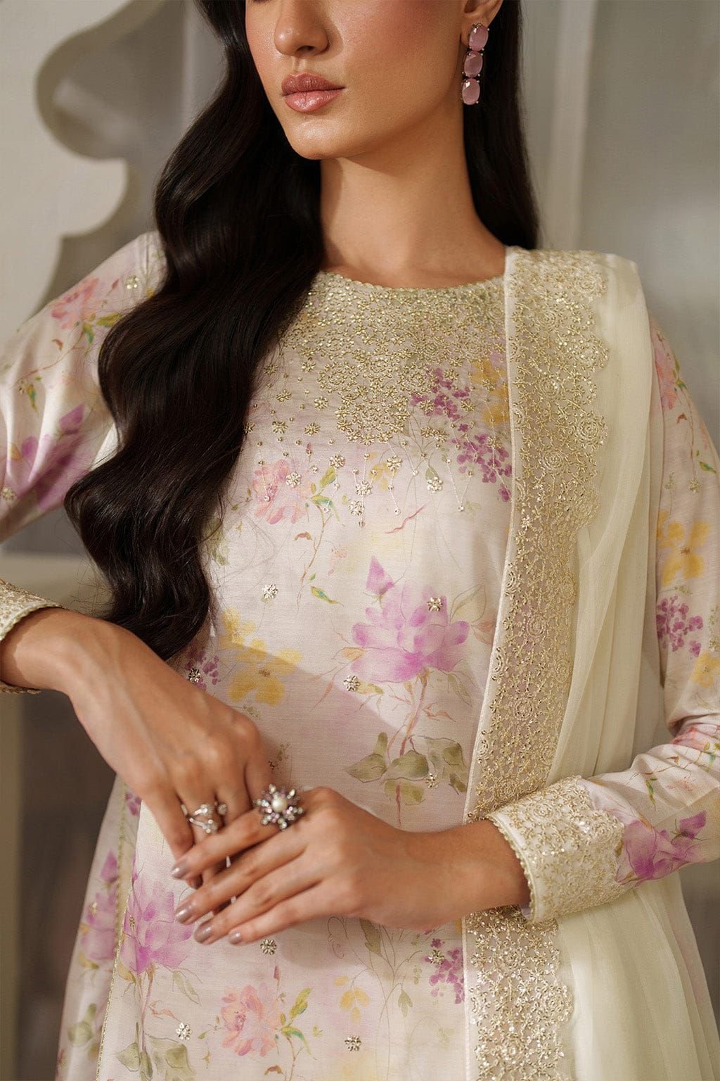 Presenting Iznik Lawn Collection 2026