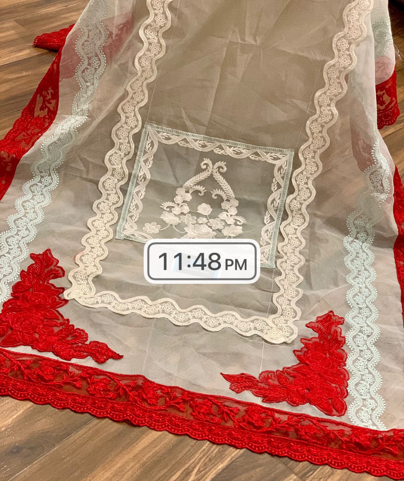 Brand Name : Crimson X Saira Shakira