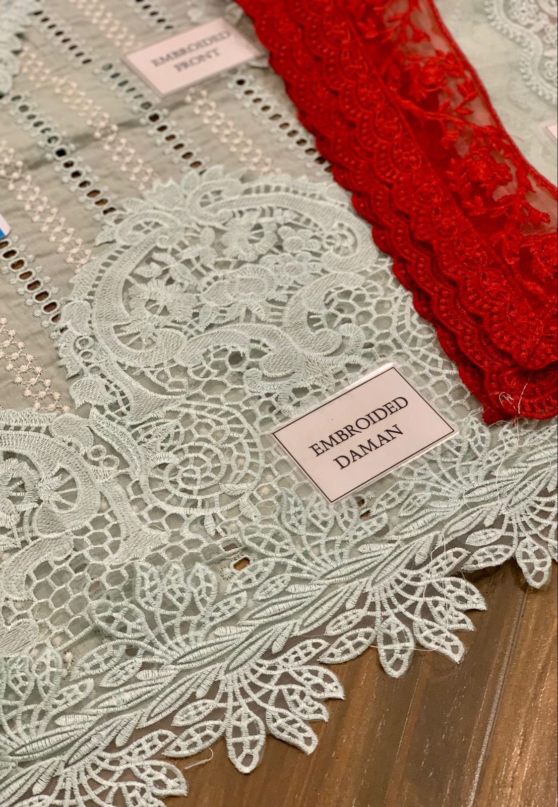 Brand Name : Crimson X Saira Shakira