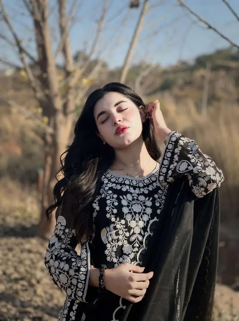 _SUMMER ’s COLLECTION LAWN 2026_