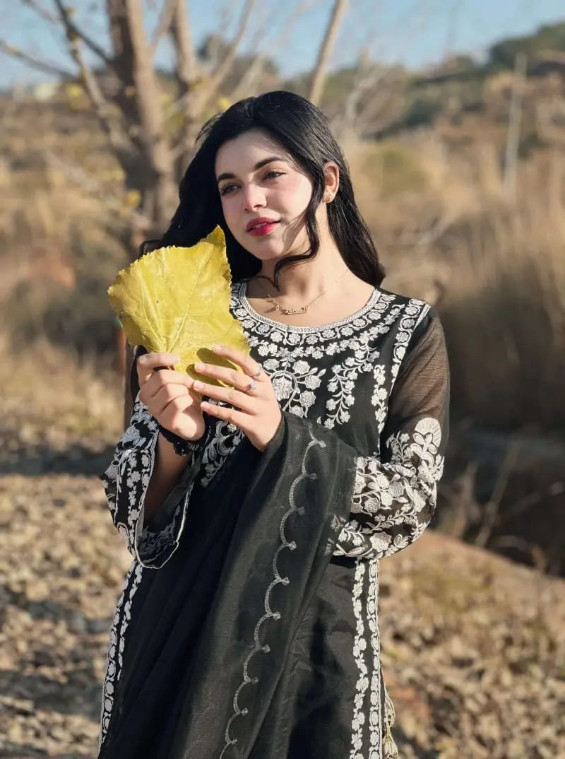 _SUMMER ’s COLLECTION LAWN 2026_