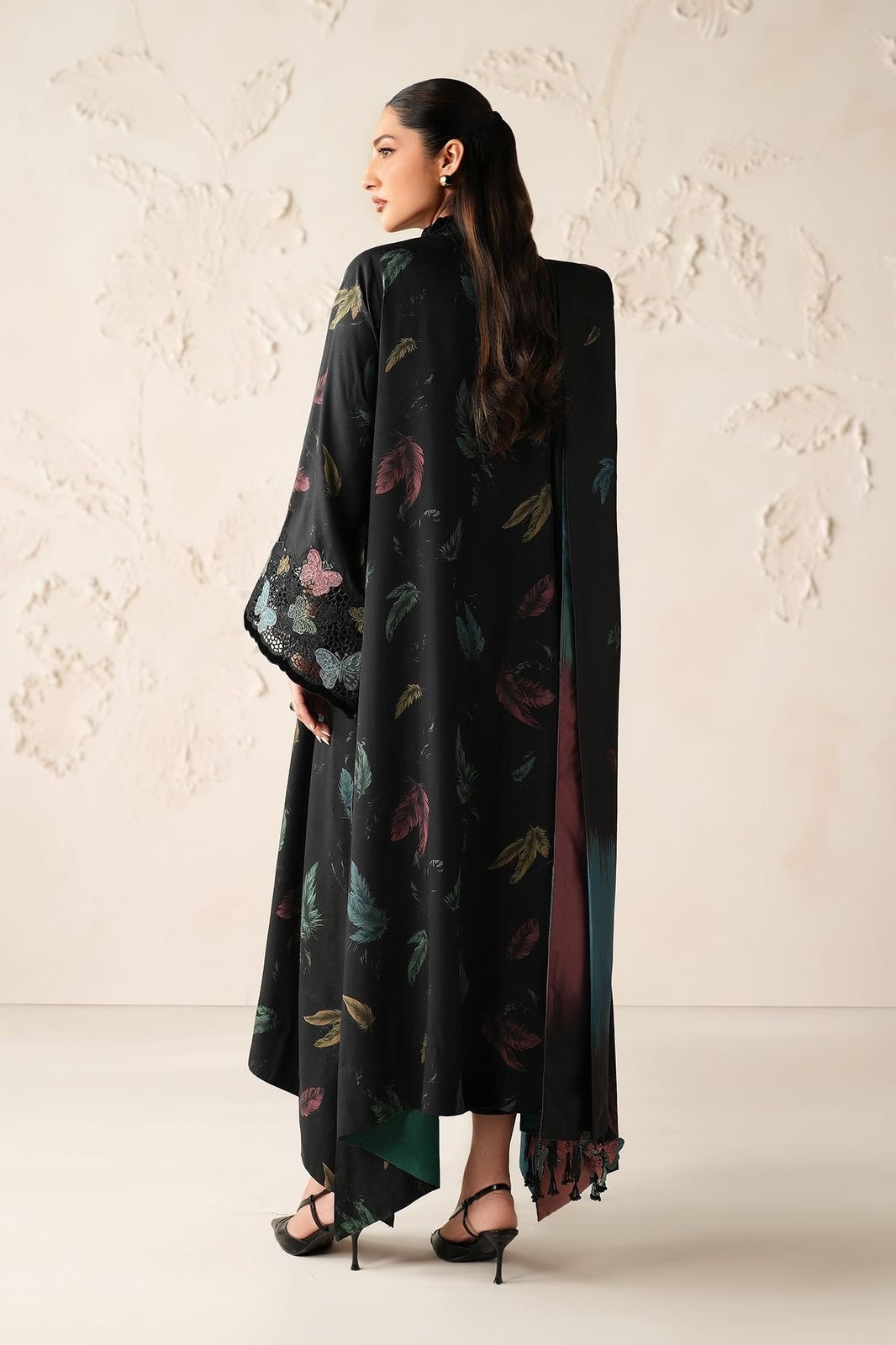 Presenting Baroque Lawn Collection